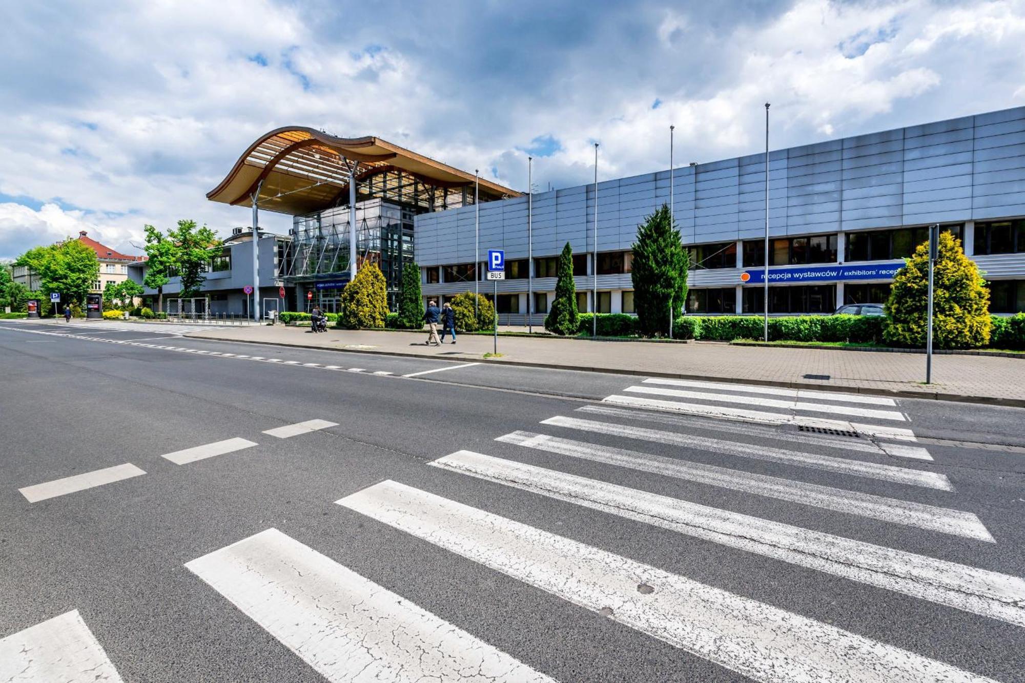 Rent Like Home - Elizy Orzeszkowej 6 Poznań Buitenkant foto